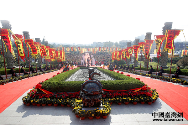 2017���{�ɰ����A���徴�������xʽ�F(xi��n)��