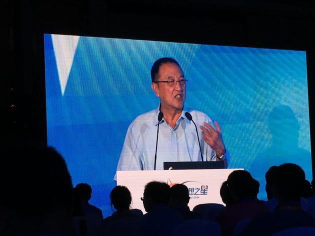 柳傳志:創(chuàng)業(yè)者要學會宣傳自己 堅持做十說九