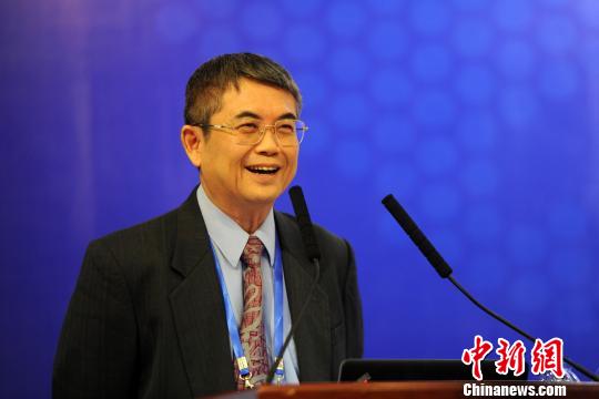 �D���_�����x��W(xu��)ԭУ�L�����ʽ��ڰl(f��)�����v�������� �z