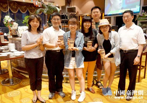 ���_(t��i)(li��n)�ؕ�(sh��)�L(zh��ng)����܊�����ؕ�(sh��)�L(zh��ng)������c���·��^(gu��)���յĠI(y��ng)�Tһ���Ӱ