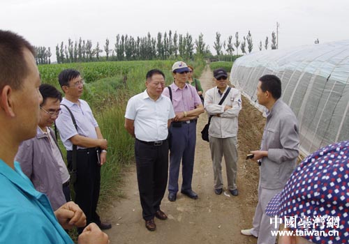 考察團一行到寧夏進行考察 考察團一行到寧夏進行考察