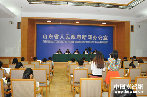 新聞發(fā)布會(huì)現(xiàn)場 新聞發(fā)布會(huì)現(xiàn)場