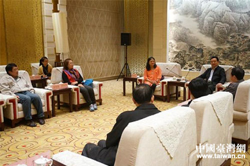 ����ʡί��ί�����(y��ng)��ί��(sh��)ӛ���������ң���(hu��)Ҋ(ji��n)�_(t��i)����������^(q��)�l(f��)չ�f(xi��)��(hu��)��(zh��)���L(zh��ng)�����m����һ�У�