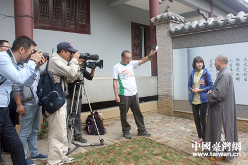 臺灣媒體探訪石門夾山寺 品味“禪茶一味” 臺灣媒體探訪石門夾山寺 品味“禪茶一味”