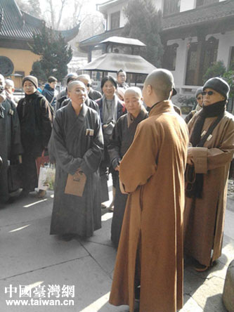 �_(t��i)����Ͷ�h�ڽ̷���(w��)�I(y��)����(hu��)�������_չ��̅��L���(d��ng)