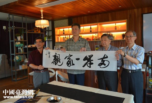 �M�_�ɰ����������P���ڽ����ϲ�������Ժ�e��