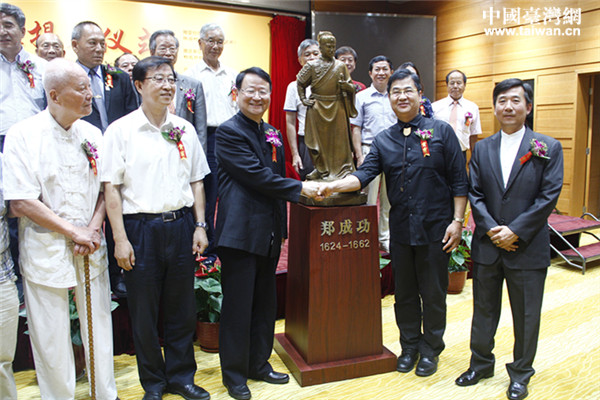 ���Aȫ��(gu��)�_(t��i)��ͬ��(li��n)�x��(hu��)��(hu��)�L(zh��ng)����򡢱������_(t��i)(li��n)�h�M��ӛ���m�������ܼ�ꐆ�����~���Ļ