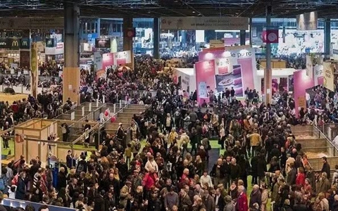 �Ϻ��M(j��n)����(hu��)�_(t��i)����չ�̣������(hu��)�ف���