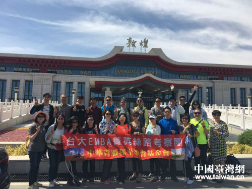 �_��EMBAݼӢ��һ��һ·�����C����F�A�M�Y��