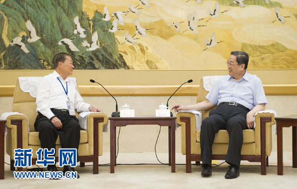 俞正聲會(huì)見臺(tái)灣民意代表交流參訪團(tuán) 俞正聲會(huì)見臺(tái)灣民意代表交流參訪團(tuán)