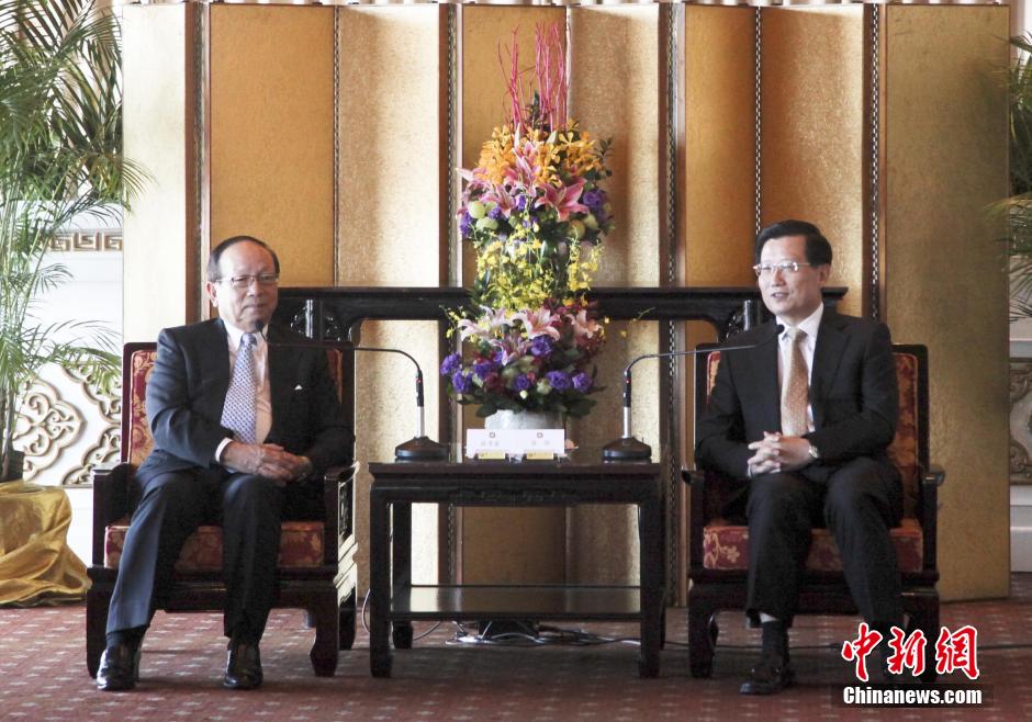 ����ʡί��ӛ��(qi��ng)�l(w��i)�L�_(t��i) ��(hu��)Ҋ���_(t��i)�����l(xi��ng)�H����