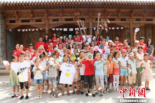 兩岸學子跋山涉水共探古絲路歷史文化遺產(chǎn)(圖)