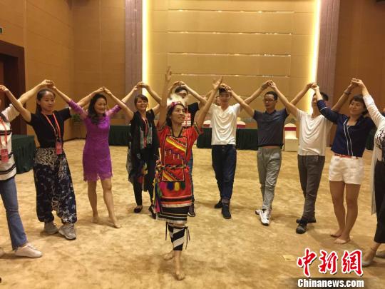 �_�����߽̌W�_���������S����赸���������� �z