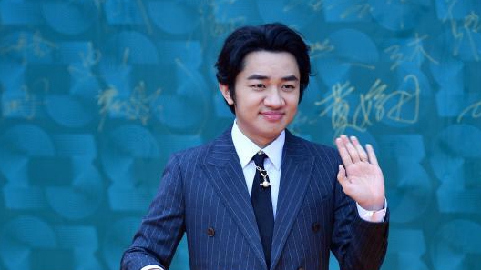 �����ú��ύu���H�Ӱ��(ji��)�]Ļ