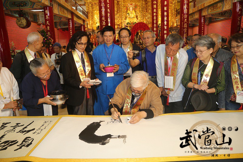 98�q���g�����A��ԺԺ�L����(d��ng)������̩������ï���䮔(d��ng)ɽ�����ϵ��_��Ѳ����ī����