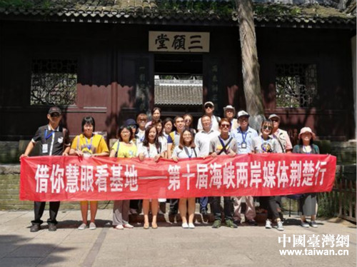 ���L�Fһ���ڹ�¡�к�Ӱ�������zӰ����ѩ��