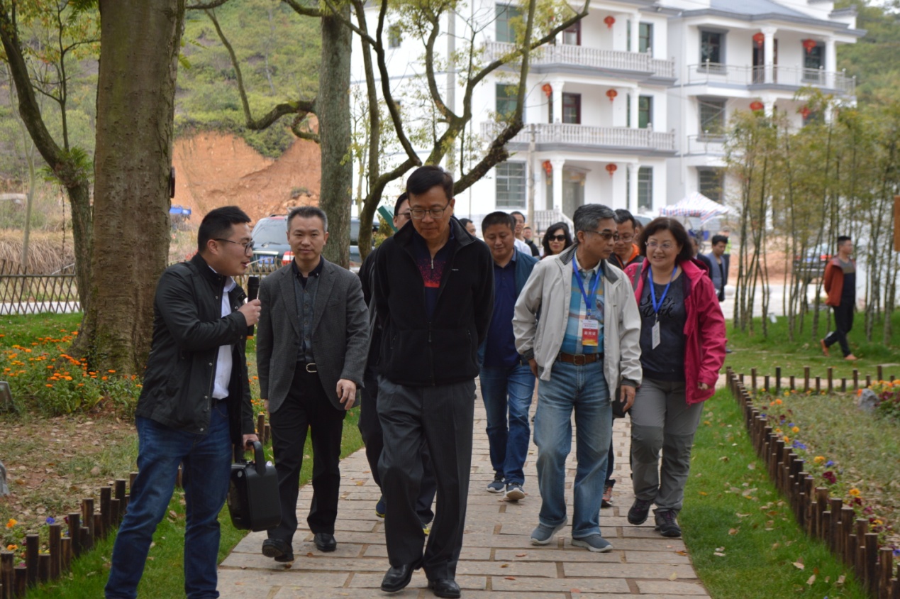 兩岸暨港澳民航高層在江西鉛山開展文化認(rèn)同活動 兩岸暨港澳民航高層在江西鉛山開展文化認(rèn)同活動