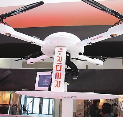 ��ǰ�l(w��i)�Č��I(y��)�zӰϵ�y(t��ng)���������ĺ����w�C����