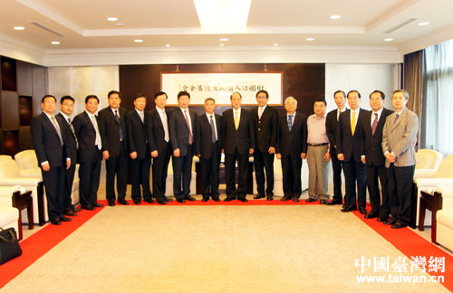 山東省農(nóng)業(yè)經(jīng)濟(jì)交流團(tuán)與海基會(huì)董事長林中森等合影