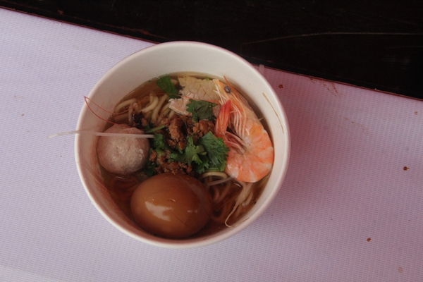 圖10臺南的擔(dān)仔面讓人垂涎欲滴(中國臺灣網(wǎng) 蕪?fù)?攝)