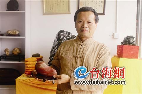 臺(tái)胞陳隆勝的兩岸奇石緣 愛(ài)石成癡被石頭“玩” 臺(tái)胞陳隆勝的兩岸奇石緣 愛(ài)石成癡被石頭“玩”