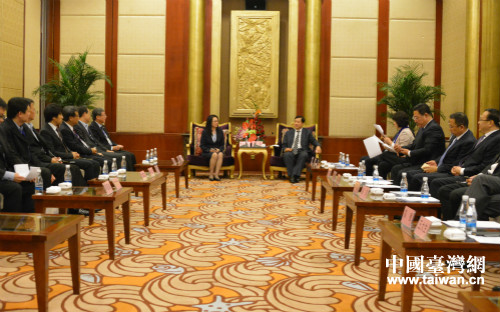 ���B��ί��ί����(qi��ng)��Ҋ�_������