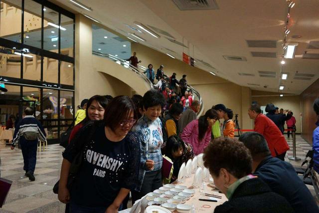 �����ʷ��z�[�´���ɽ�|�����|(zh��)�Ļ��z�a(ch��n)չ�ݡ����_����ɏѲչ