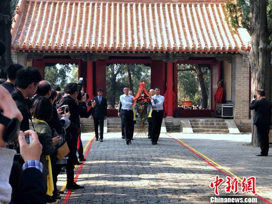 ���Ժ��{�ɰ������������ʿ��������ʥ�Ȏ������񾴫I(xi��n)���@���������Ϲ��Y