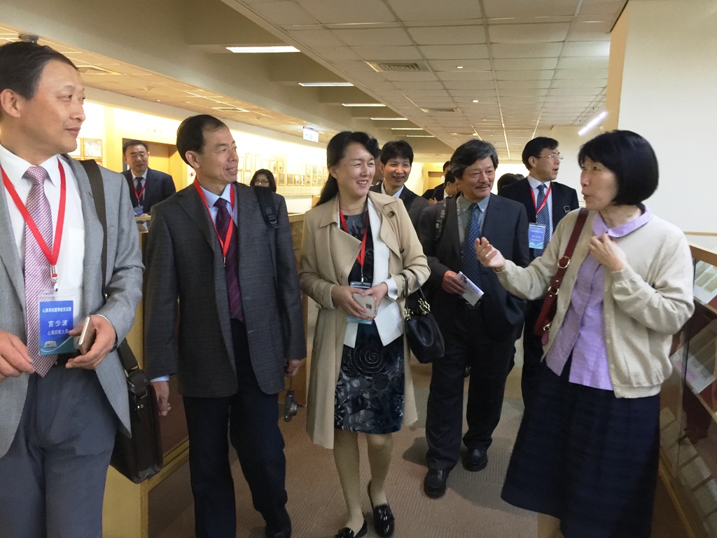 �D���B���_(t��i)����Уͬ�l(f��)չ�������Ļ��zӰչ���Ļ���W(xu��)�_Ļ