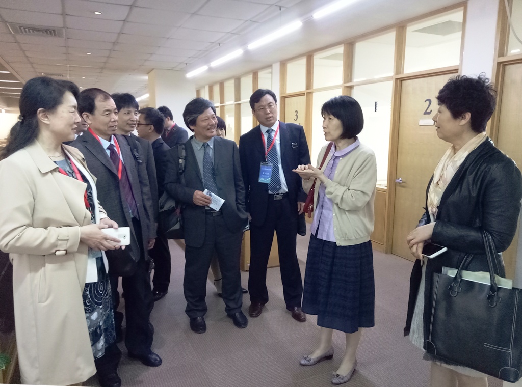 �D���B���_(t��i)����Уͬ�l(f��)չ�������Ļ��zӰչ���Ļ���W(xu��)�_Ļ