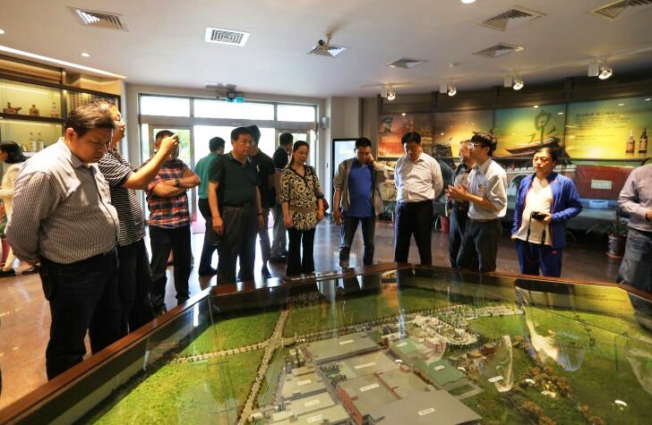 淄博市政協(xié)副主席徐培棟率文創(chuàng)考察團(tuán)赴臺(tái)交流成果豐碩 淄博市政協(xié)副主席徐培棟率文創(chuàng)考察團(tuán)赴臺(tái)交流成果豐碩