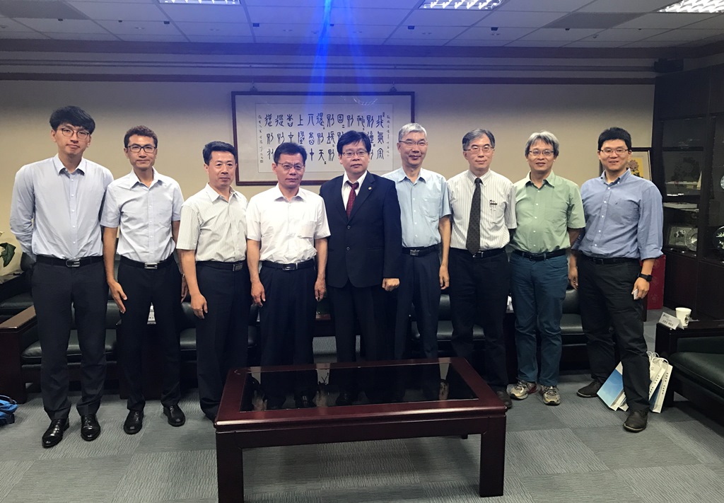 ��(j��)�ϴ�W(xu��)�M�F(tu��n)���_(t��i)����У�M(j��n)�ЌW(xu��)�ƽ��O(sh��)���ӽ���