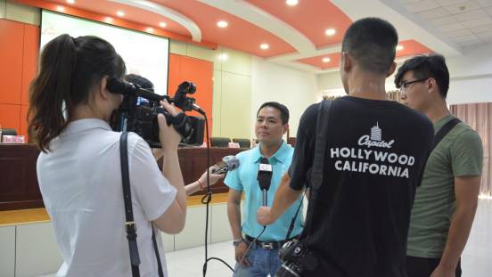 ���Č��_������־�����潻������I���̺��_�I