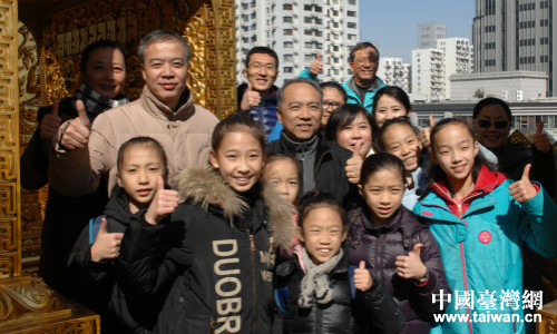 �����o����������Aʾ����һ�Ә�