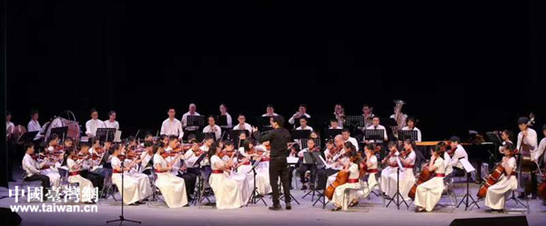 “中華好琴聲”夏令營之“兩岸琴緣”音樂會(huì)在滬舉行 “中華好琴聲”夏令營之“兩岸琴緣”音樂會(huì)在滬舉行