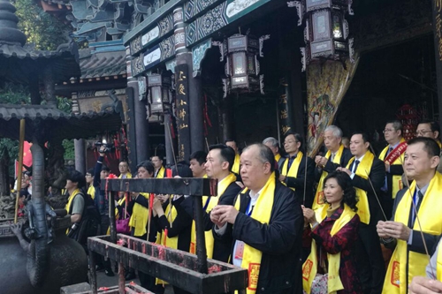 祭拜儀式現(xiàn)場 祭拜儀式現(xiàn)場