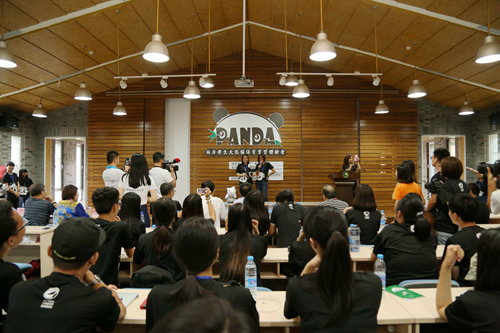 結(jié)營儀式現(xiàn)場 結(jié)營儀式現(xiàn)場