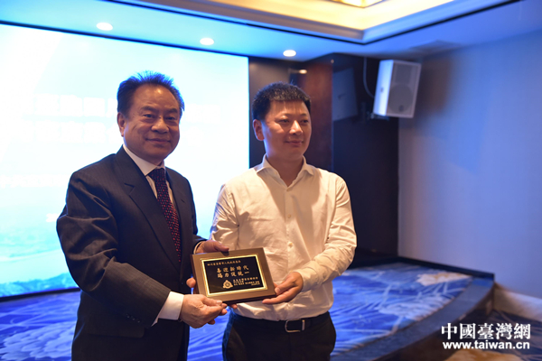 ��_Тٛ�����������gӭ�r���������ٽy(t��ng)һ��С����