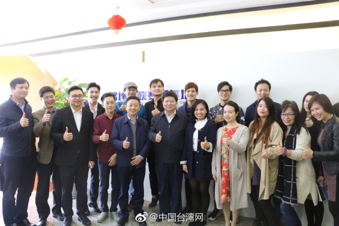 �������ڏB�T�{���_�����ꄓ(chu��ng)�I(y��)��r ���������_��