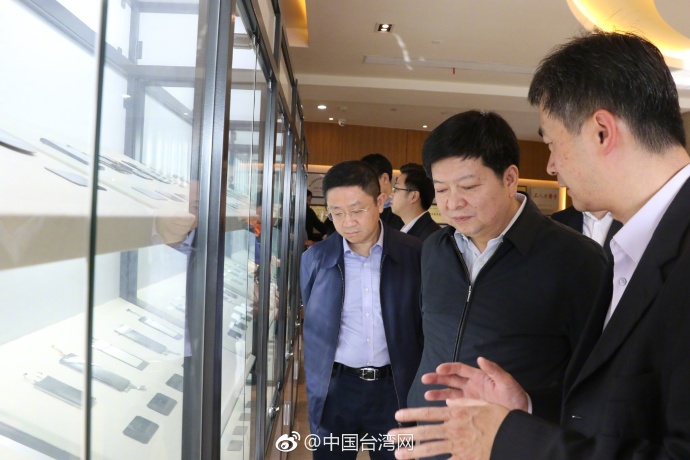 �������ڏB�T�{���_�����ꄓ(chu��ng)�I(y��)��r ���������_��