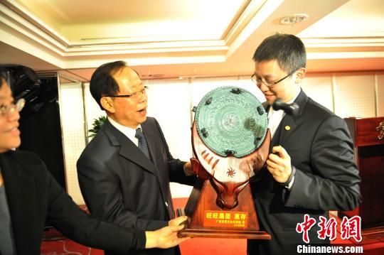 危朝安臺(tái)北會(huì)見(jiàn)旺旺中時(shí)媒體集團(tuán)總裁蔡紹中