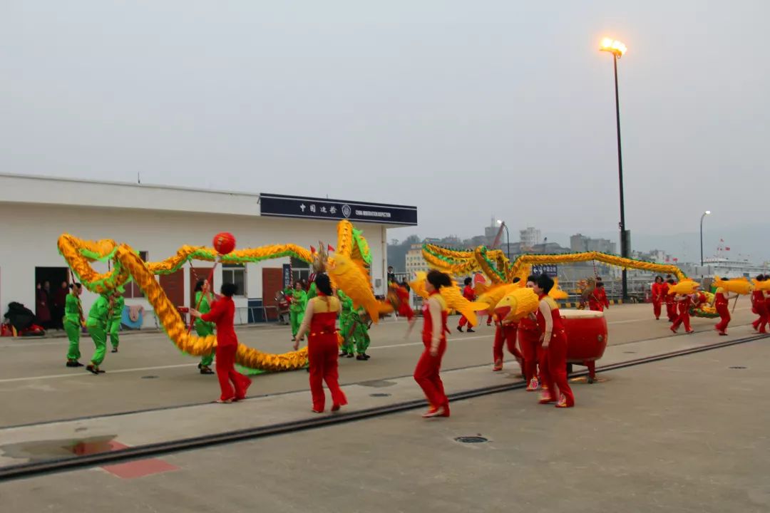 ��һ��ˮ�y�s�顤ͬ�۹��ɈA�´��� �����㽭��h(hu��n)�e�С����_��ͬ���ؼ��^���ꡱ���