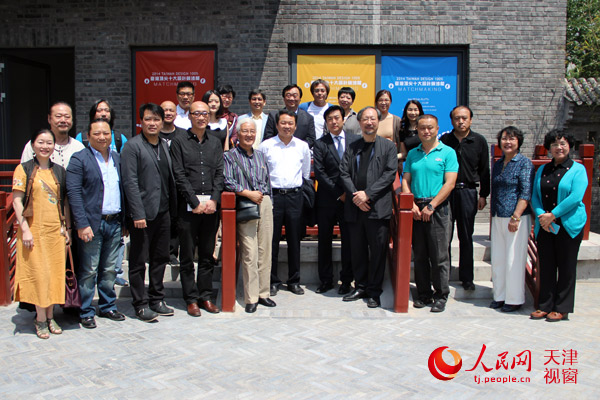 ���zӰ��ʷ�x�E��