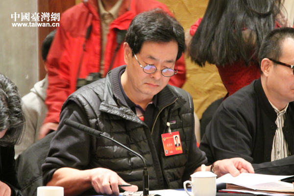 政協(xié)委員濮存昕呼吁:要為缺失的傳統(tǒng)文化買(mǎi)單