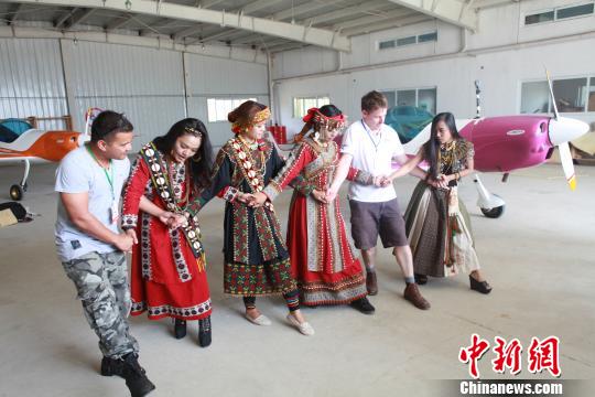 ����ɽԭס�񘷈F(tu��n)���M(j��n)���(y��ng)����(k��)��(gu��)�H�w�д��(hu��)����(d��ng)