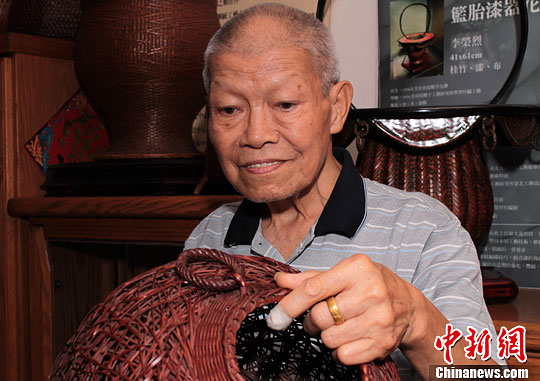 �_�������z�������ˌ��F(xi��n)��ɰ������|(zh��)�Ļ��z�a(ch��n)(li��n)չ