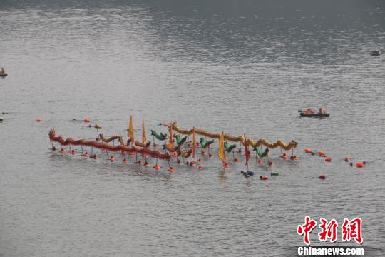 �D����Ӿ�ۺ�����ˮ��ˣ���L�����ڽ������������N����ǰ�M���ˑB(t��i)��