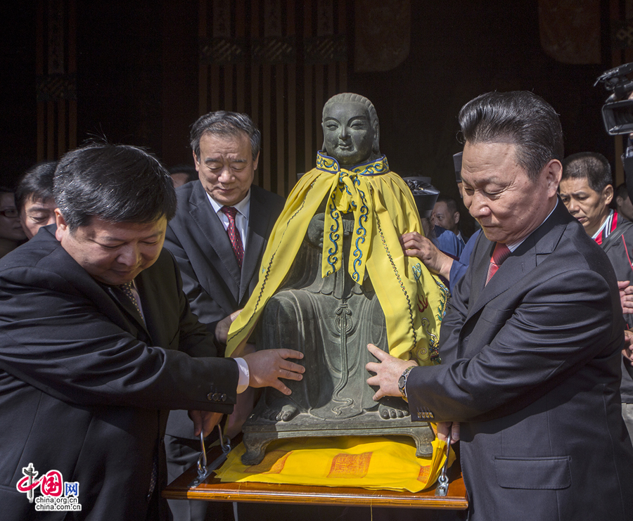 �䮔(d��ng)ɽ�����ϵ�600���������{Ѳ���_�� ��Ӌ22��