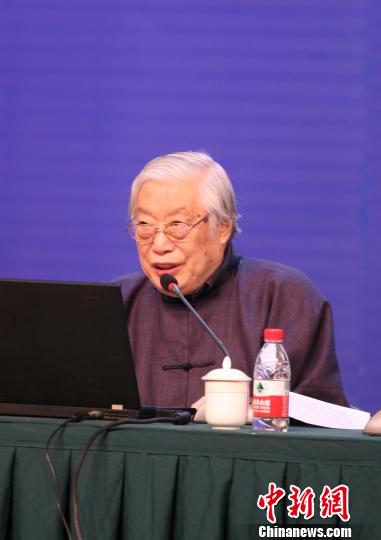 中國(guó)文化研究所所長(zhǎng)劉夢(mèng)溪。 中國(guó)文化研究所所長(zhǎng)劉夢(mèng)溪。