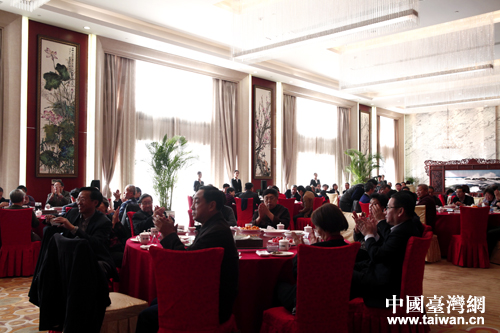 �S��܊Уͬ�W(xu��)��(hu��)�ھ����������������������S���H���Լ�����y(t��ng)��(zh��n)�����P(gu��n)�I(l��ng)��(d��o)��60���˳�ϯ��Ԓ��(hu��)